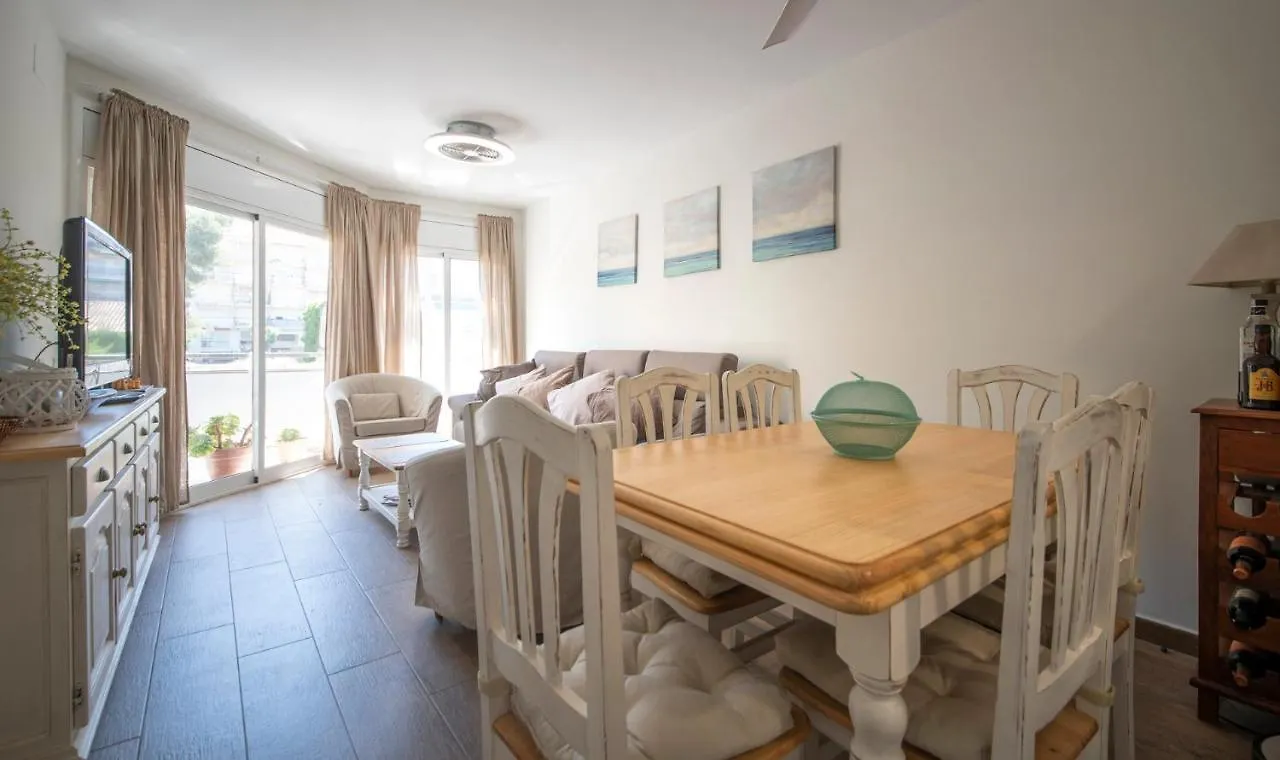 R128 Apartamento Camen Calafell